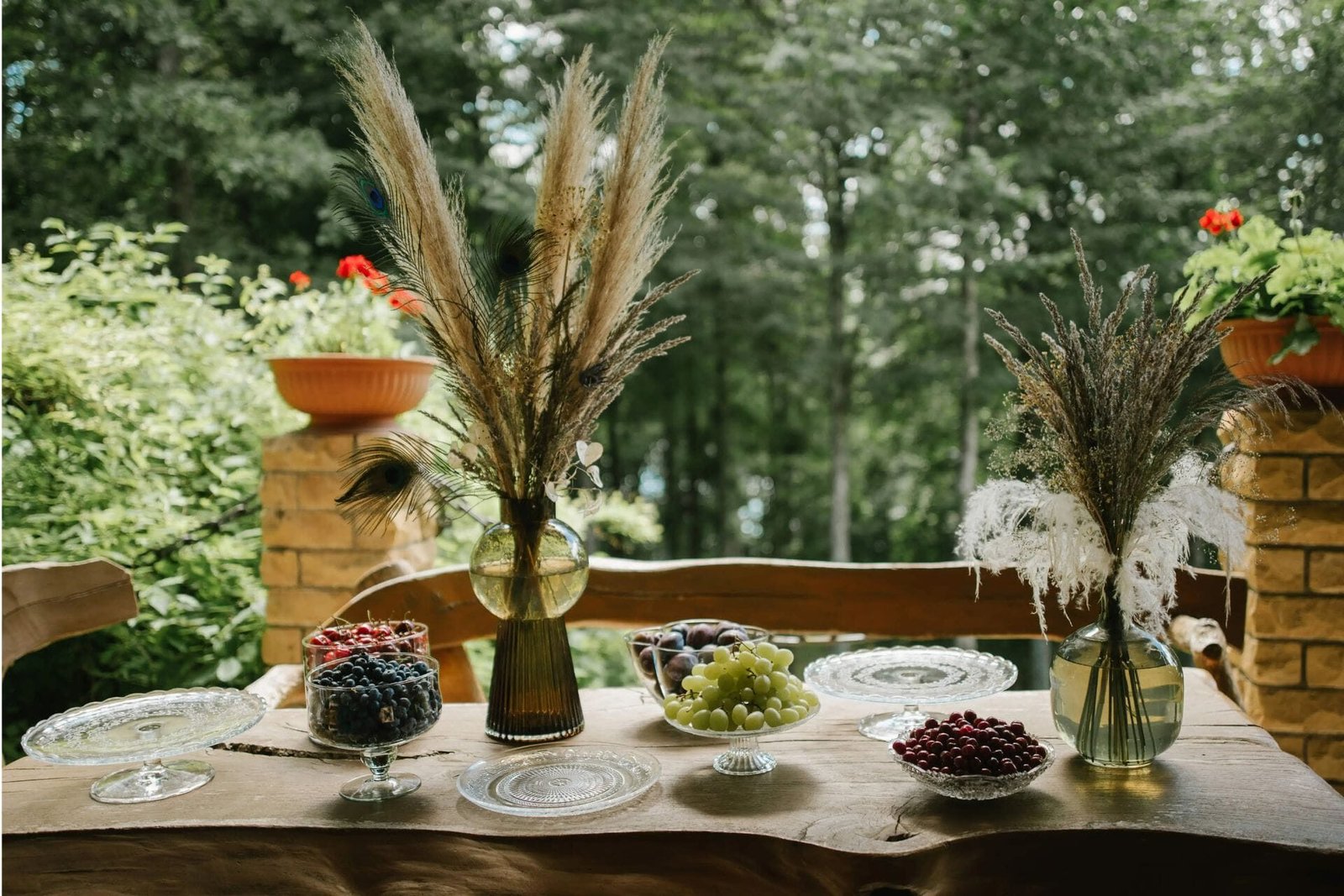 Rankų darbo vestovių stalo papuošimai Rankų darbo vestovių stalo papuošimai